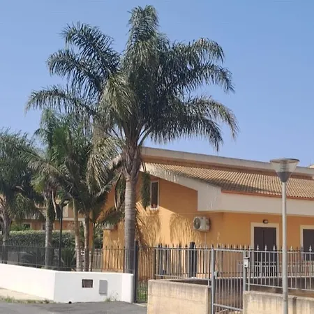 Villa Assiri Garden House Case San Marco